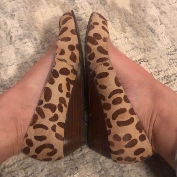 Steve Madden Calf Hair Peep Toe 1” mini wedge - Picture 8 of 8